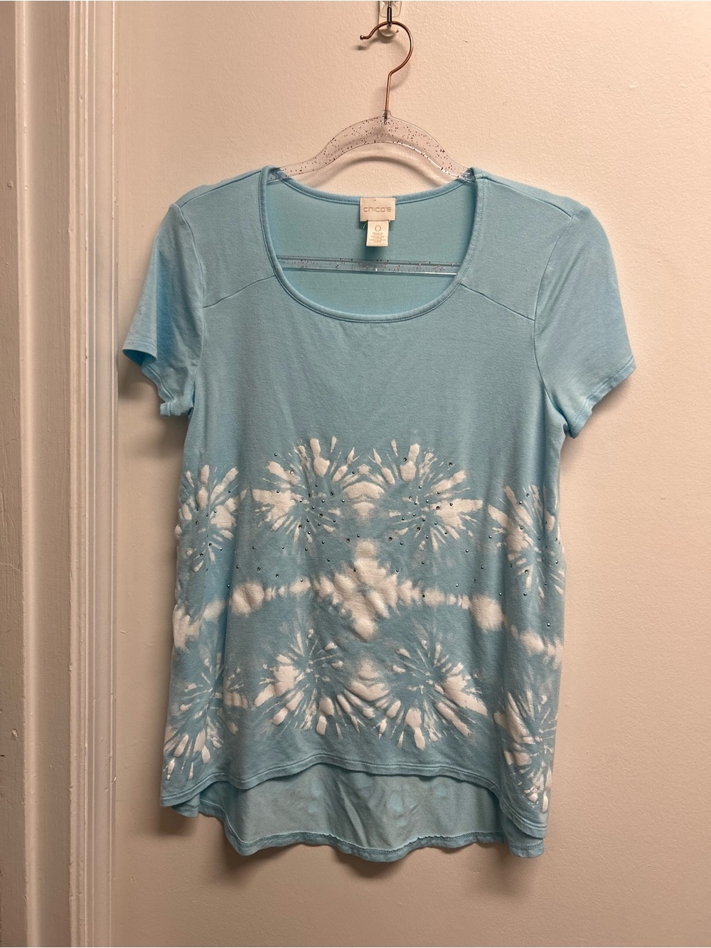 Chico's Sky Blue Tie-Dye Scoop Neck Short Sleeve Tee with Rhinestone Bling